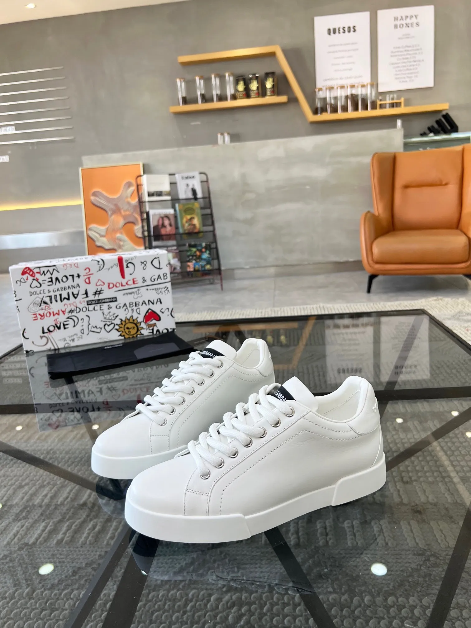 Men's shoes 360 yuan🏮🏮2023 new Dolce & Gabbana/top original single DG heavy industry series, imported original waterproof canvas, contrasting color design is super beautiful, exquisite and luxurious, super A level! Compared with the genuine product at the counter, the version is no worse at all! size：38-46
